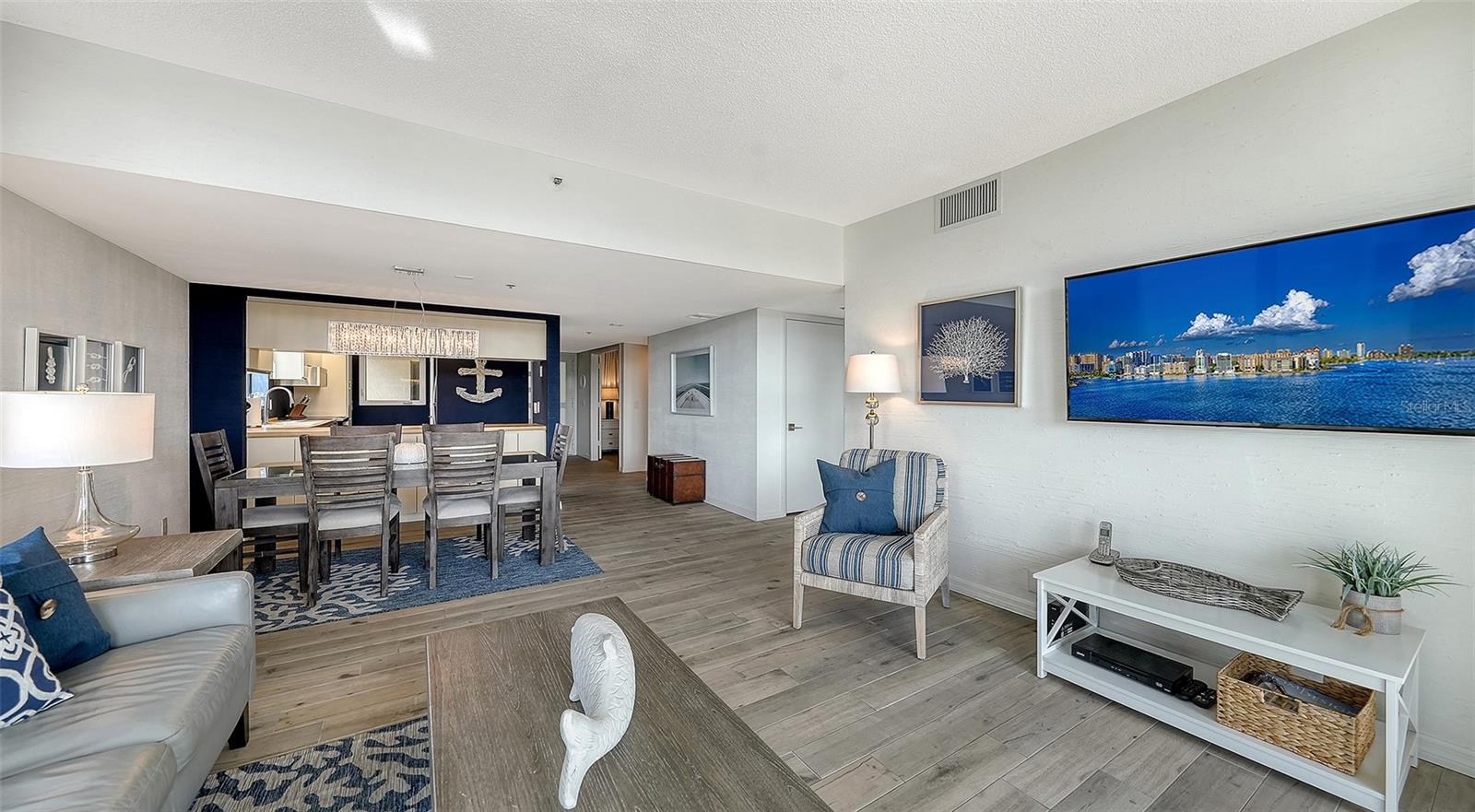 1115 Gulf of Mexico Dr #401, Longboat Key, FL 34228 — photo 11 of 60