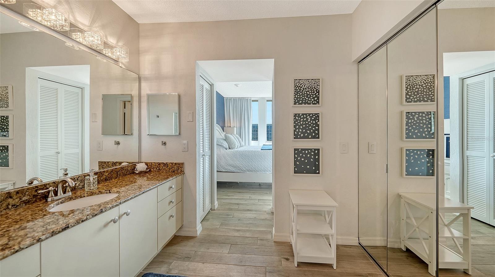 1115 Gulf of Mexico Dr #401, Longboat Key, FL 34228 — photo 25 of 60
