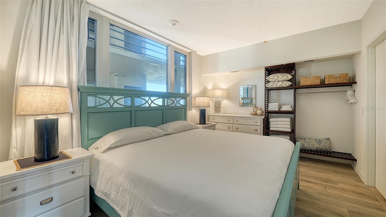 1115 Gulf of Mexico Dr #401, Longboat Key, FL 34228 — photo 27 of 60