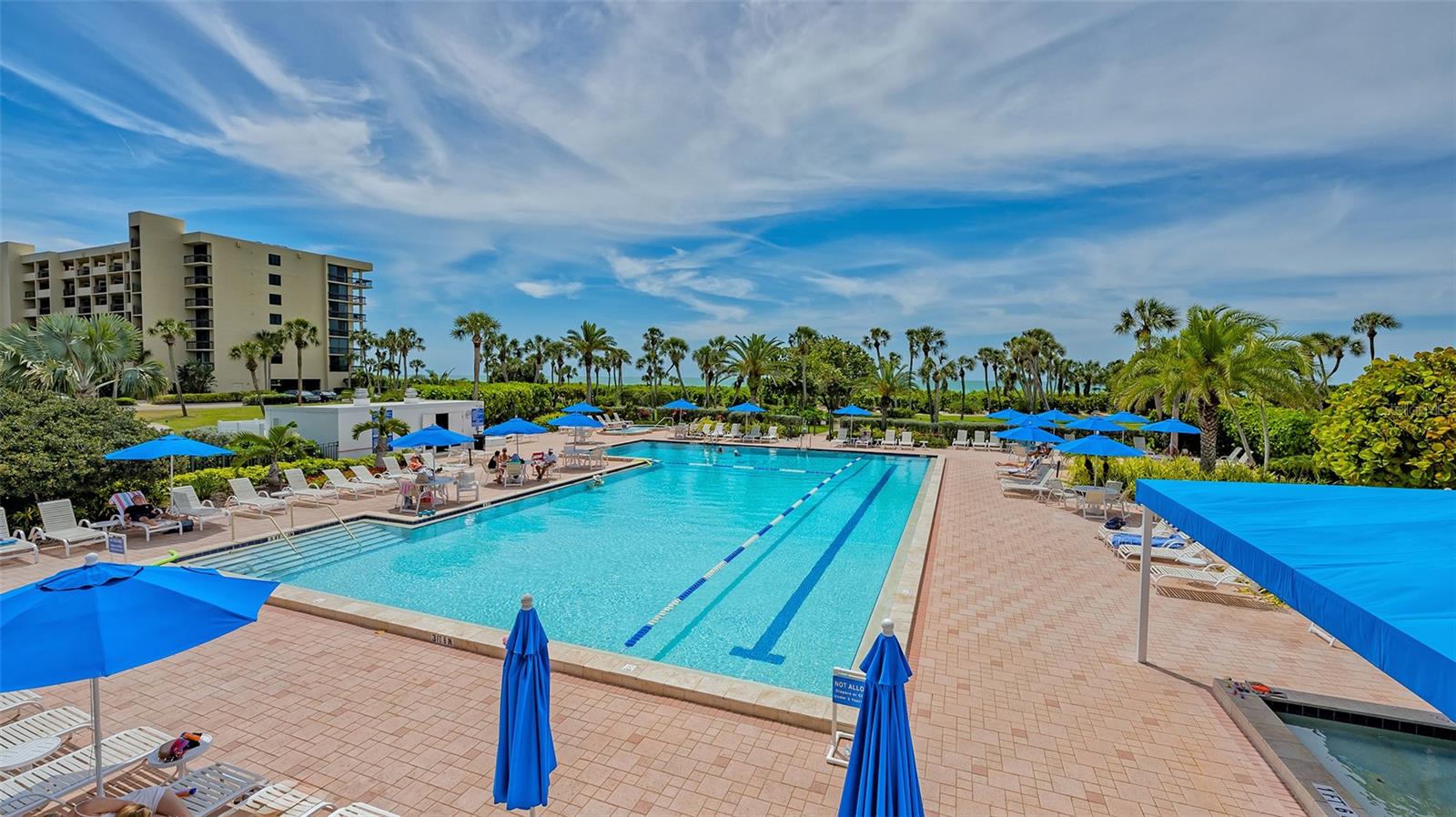 1115 Gulf of Mexico Dr #401, Longboat Key, FL 34228 — photo 53 of 60