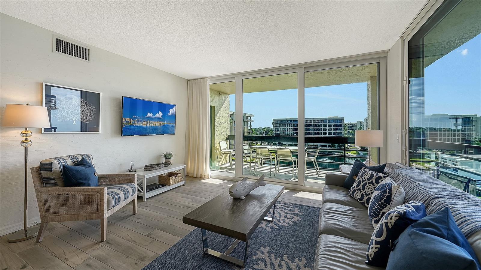 1115 Gulf of Mexico Dr #401, Longboat Key, FL 34228 — photo 9 of 60