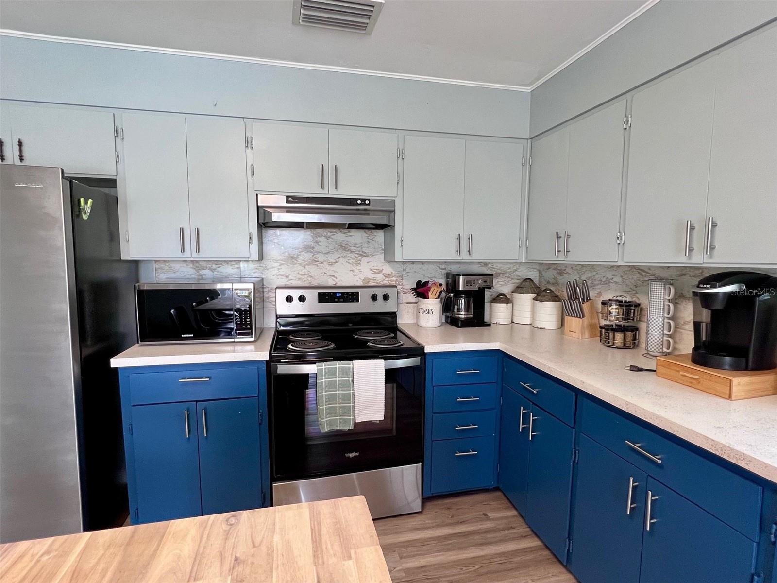 8142 Little Gasparilla Is, Placida, FL 33946 — photo 12 of 38