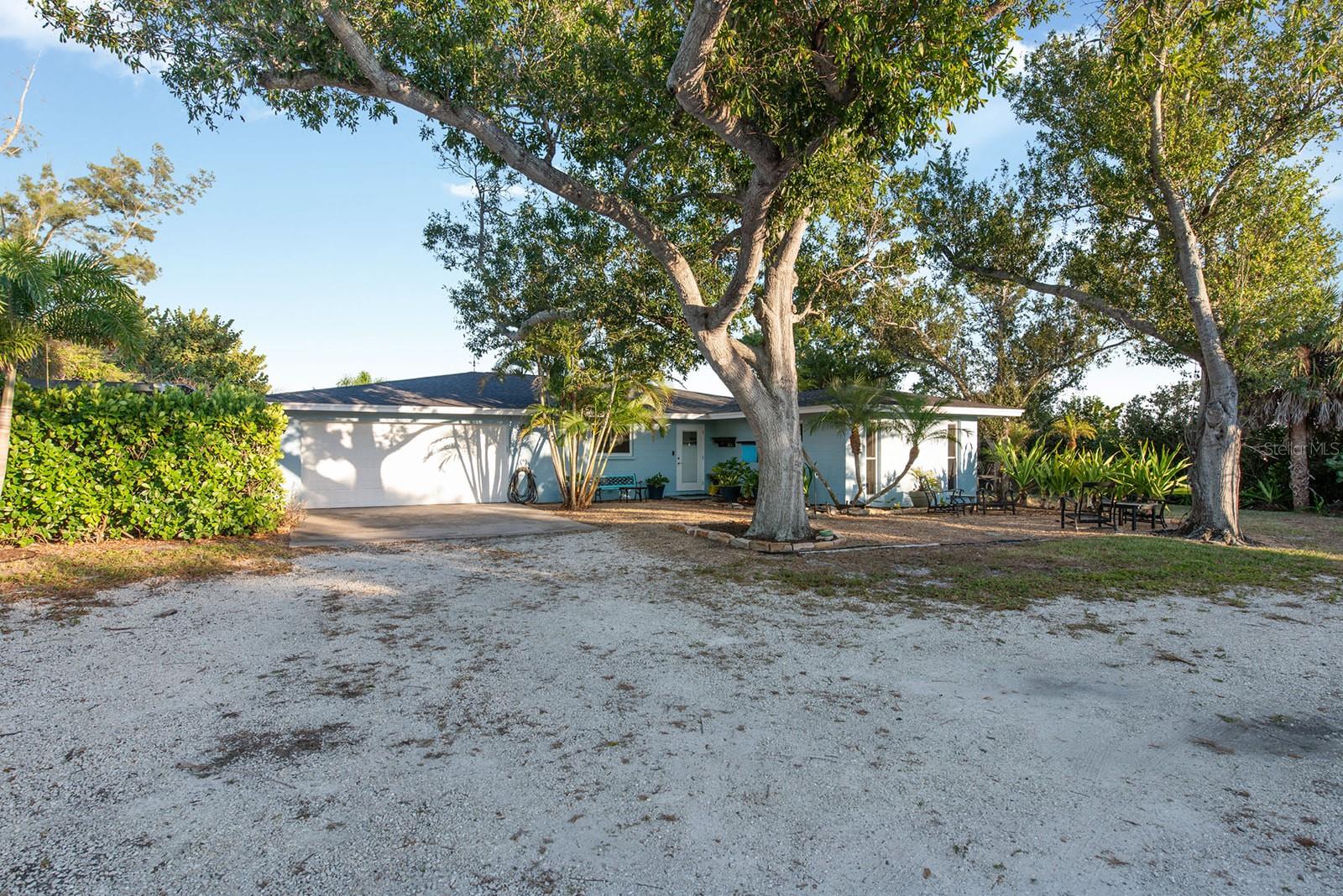 300 E Bay Heights Ave, Englewood, FL 34223 — photo 5 of 72
