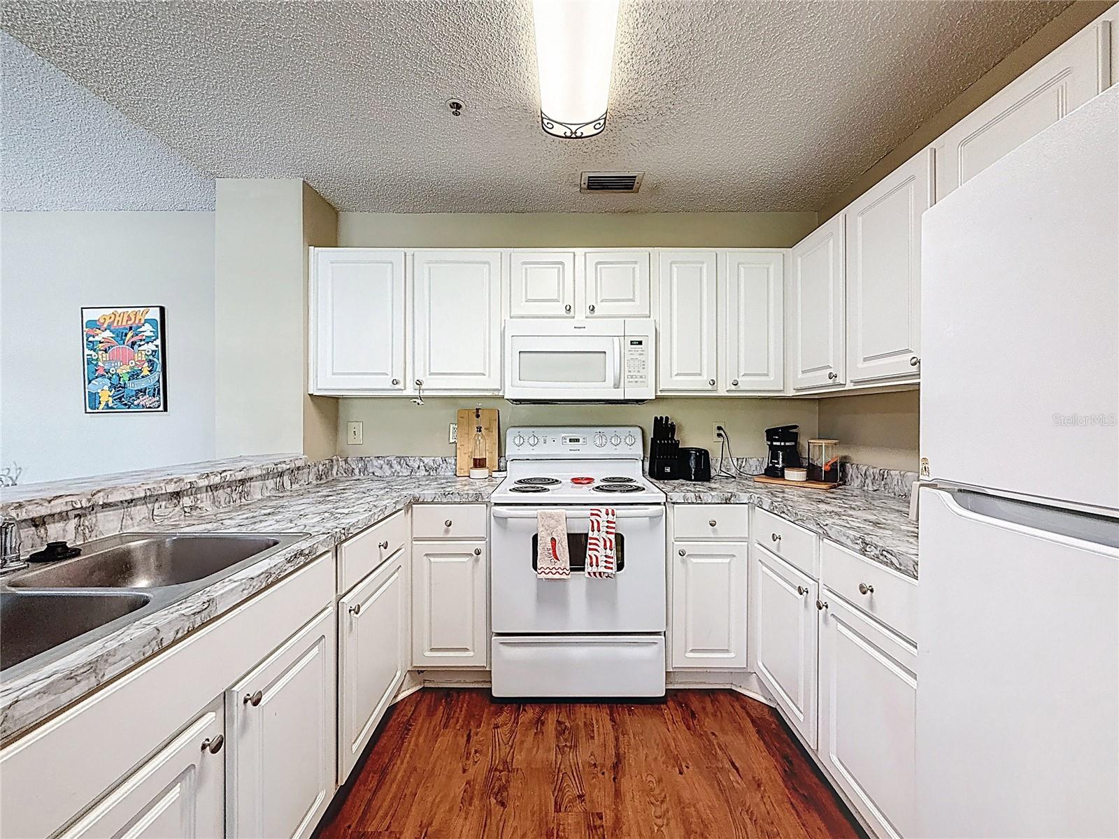 4057 N Crockers Lake Blvd #23, Sarasota, FL 34238 — photo 11 of 41