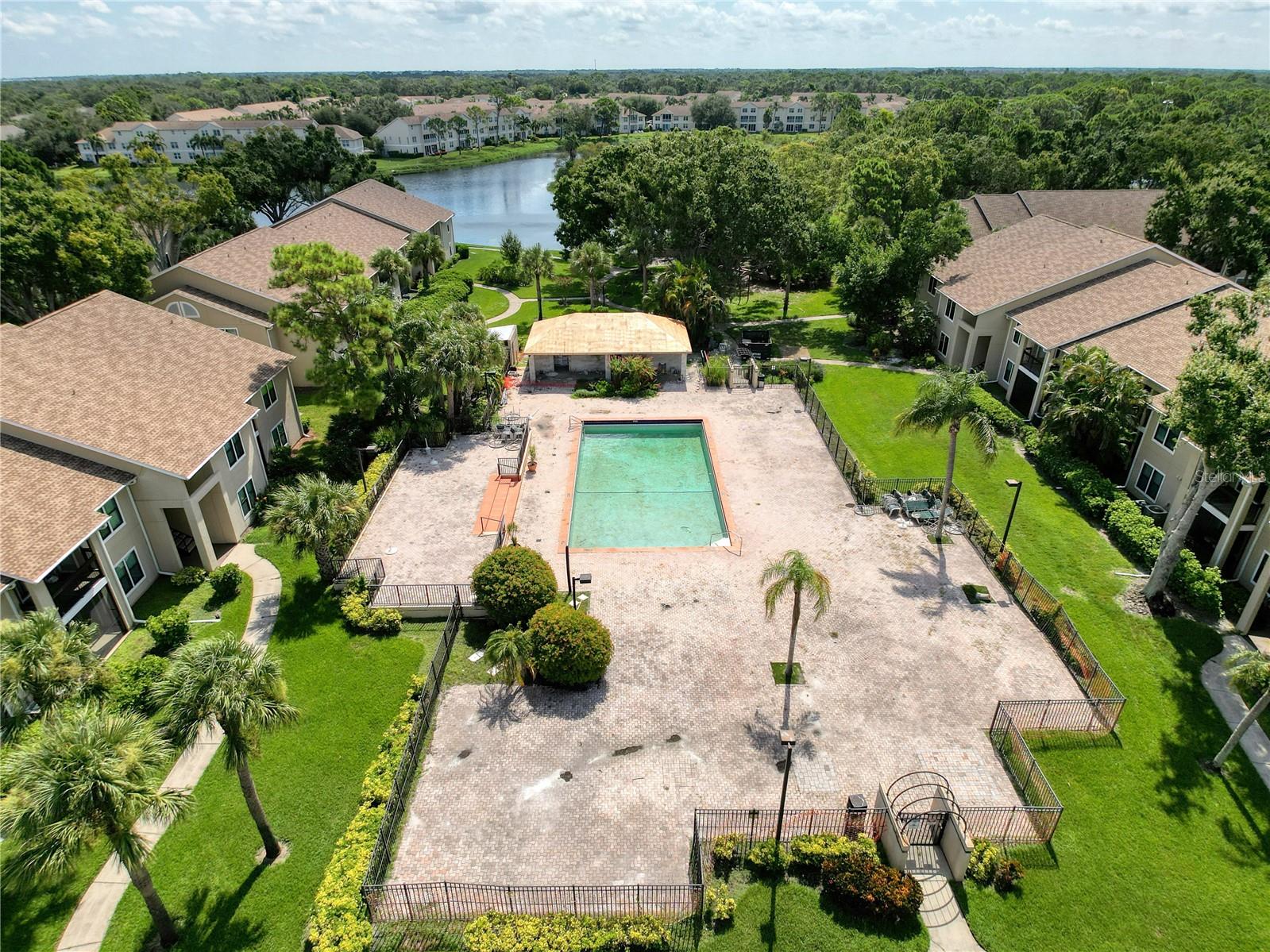 4057 N Crockers Lake Blvd #23, Sarasota, FL 34238 — photo 37 of 41