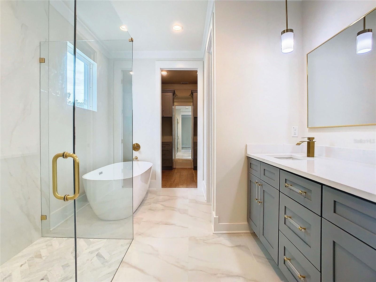2345 Bahia Vista St, Sarasota, FL 34239 — photo 35 of 73
