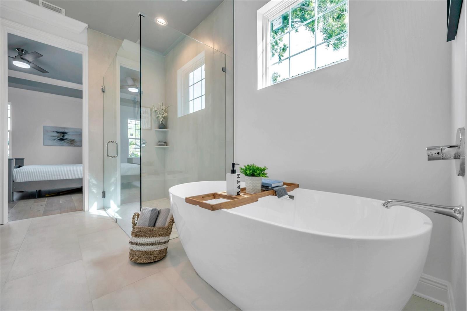 2345 Bahia Vista St, Sarasota, FL 34239 — photo 37 of 73