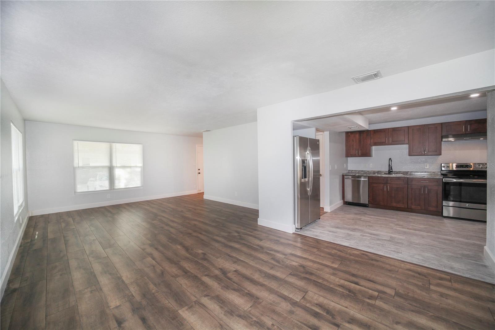 331 Amherst Ave #56, Sarasota, FL 34232 — photo 5 of 19