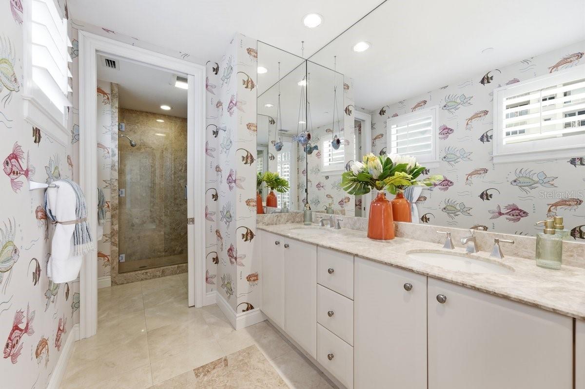 2052 Benjamin Franklin Dr #D702, Sarasota, FL 34236 — photo 25 of 45