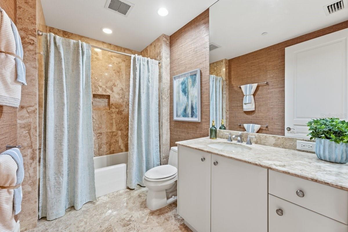 2052 Benjamin Franklin Dr #D702, Sarasota, FL 34236 — photo 30 of 45