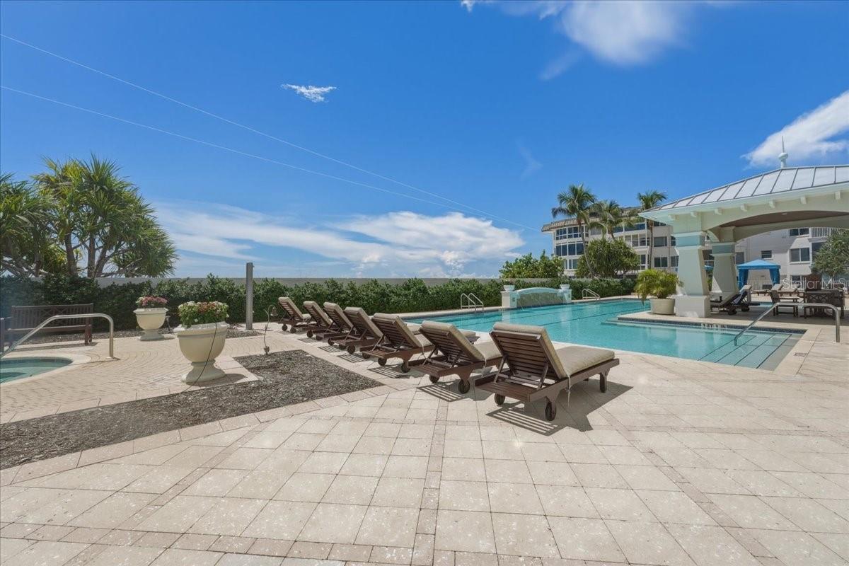 2052 Benjamin Franklin Dr #D702, Sarasota, FL 34236 — photo 35 of 45