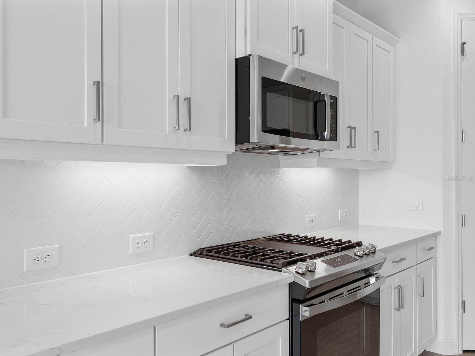 18260 Vizcaya Ct, Venice, FL 34293 — photo 17 of 55