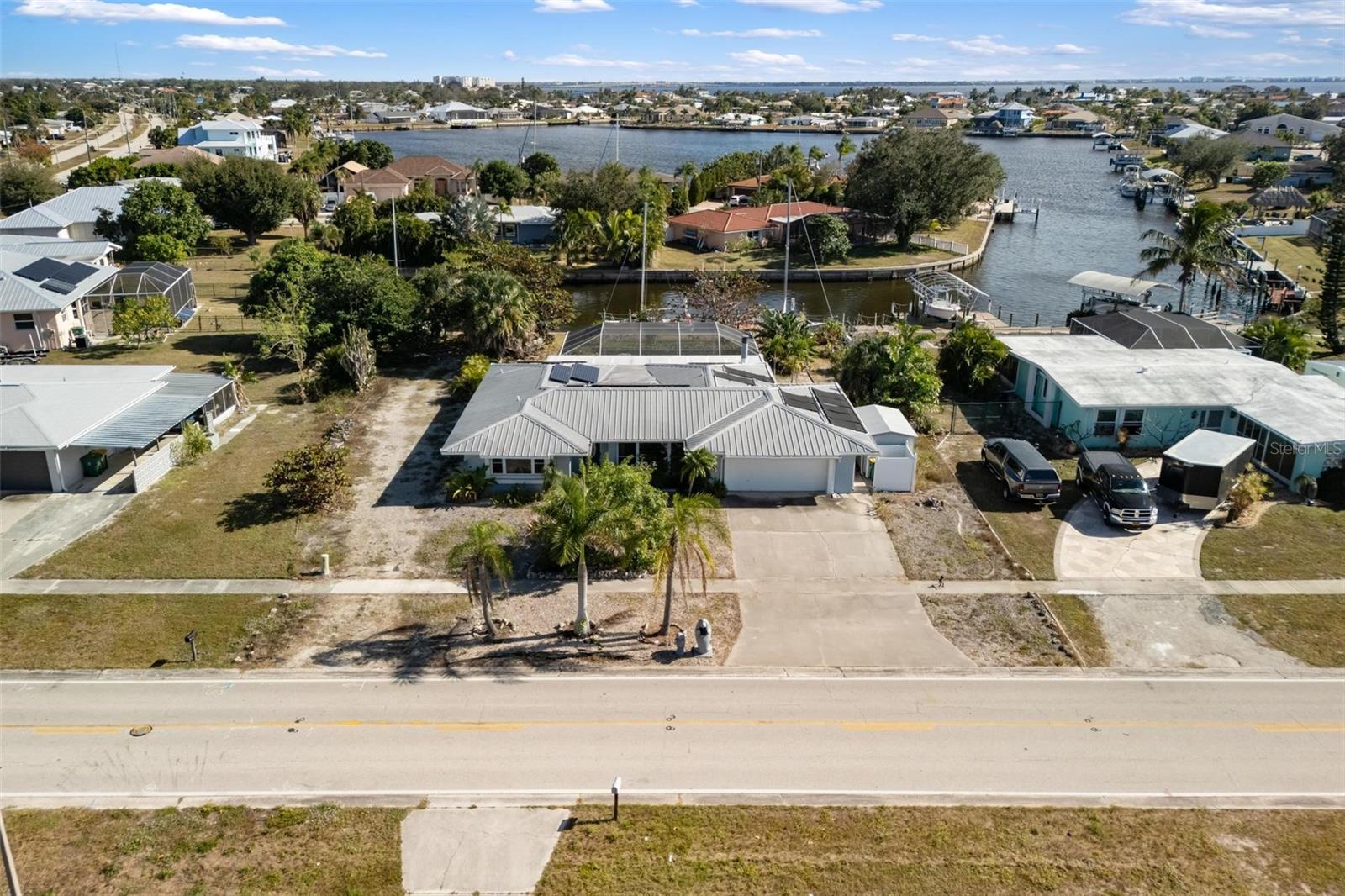 105 Cousley Dr SE, Port Charlotte, FL 33952 — photo 2 of 64