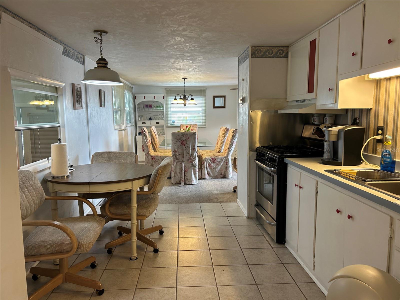 5025 Brae Burn Ave, Sarasota, FL 34234 — photo 8 of 50