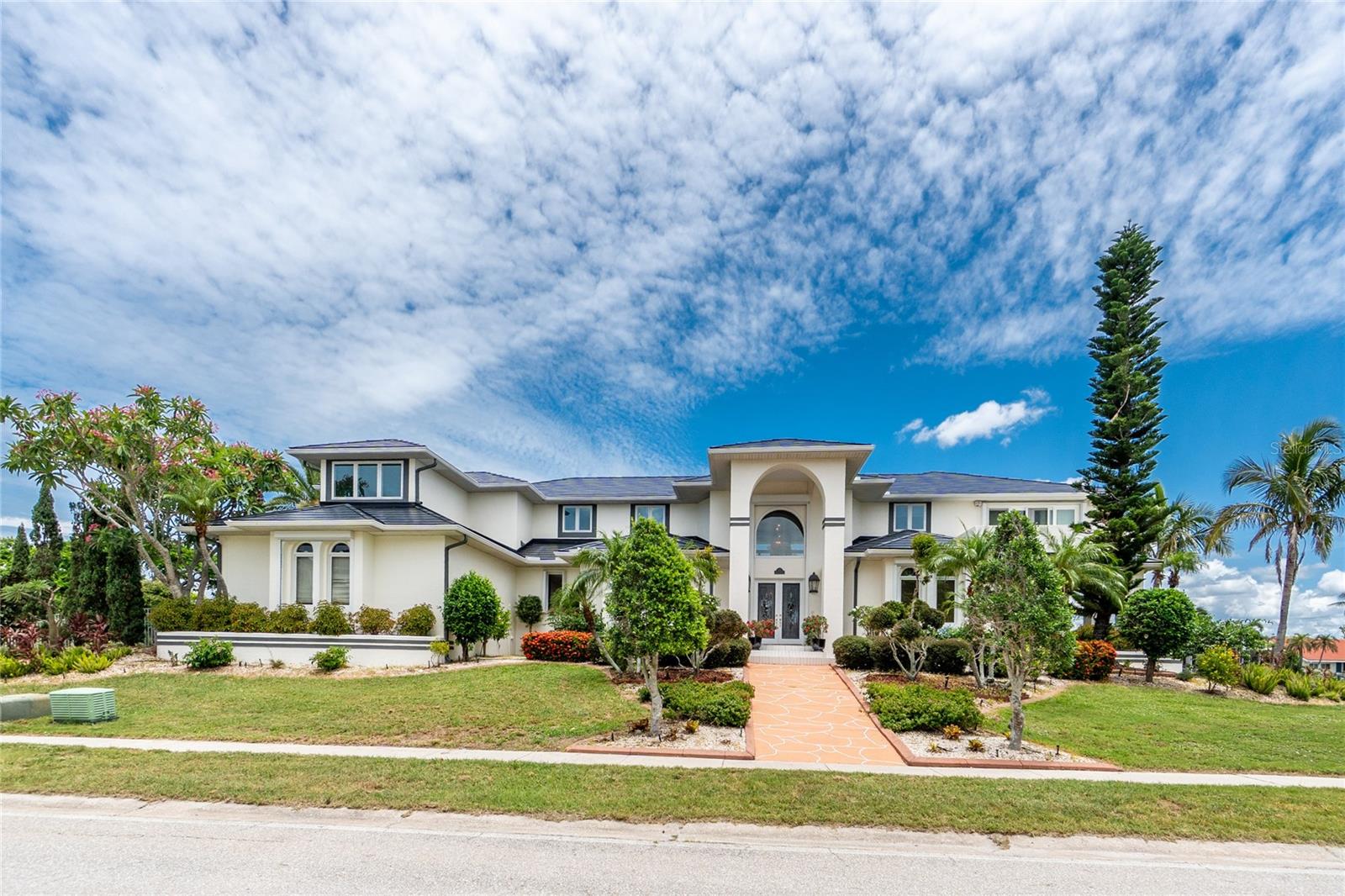 202 George Rd SE