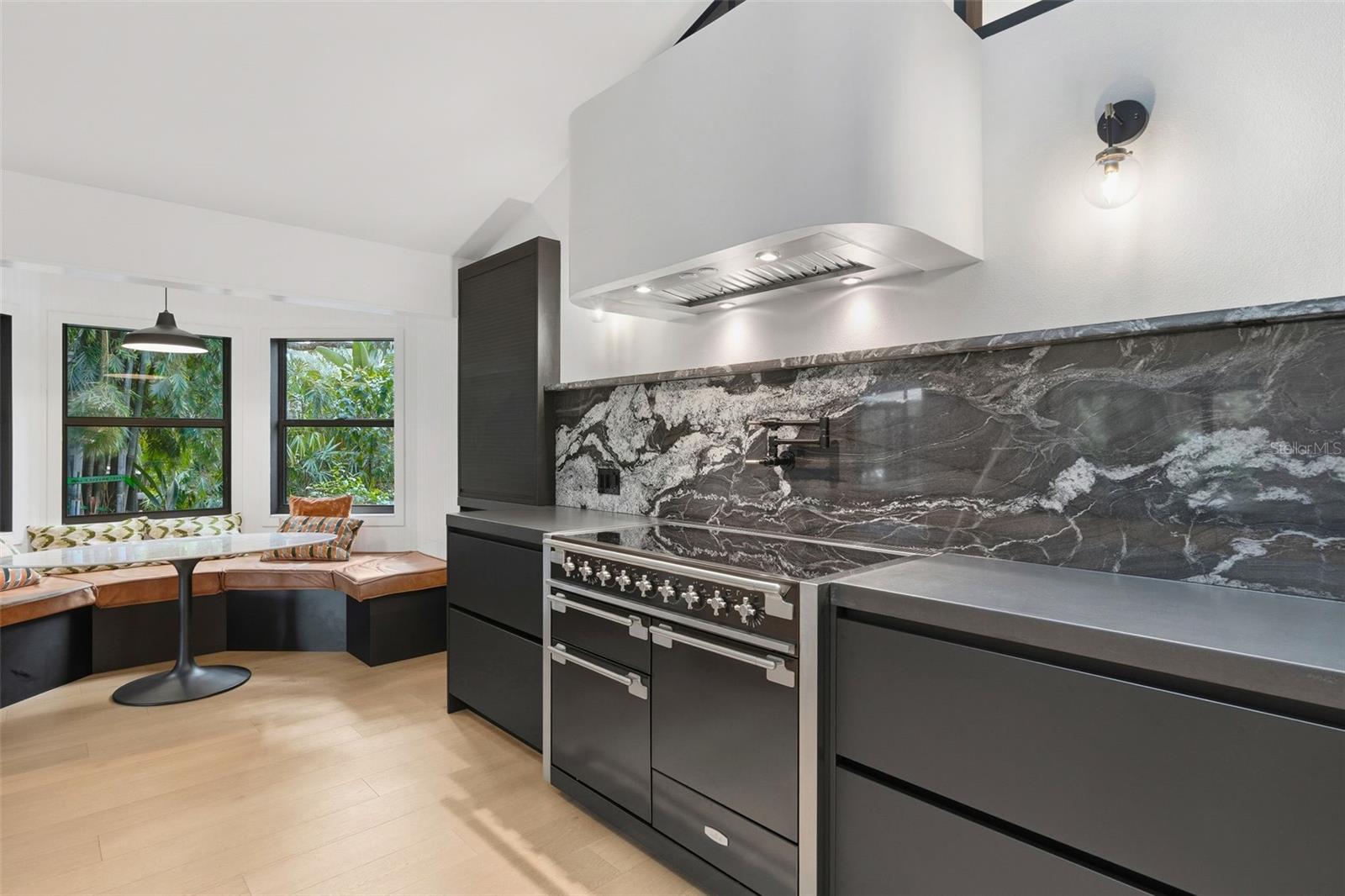 true craftmanship-Clean, seamless aesthetic