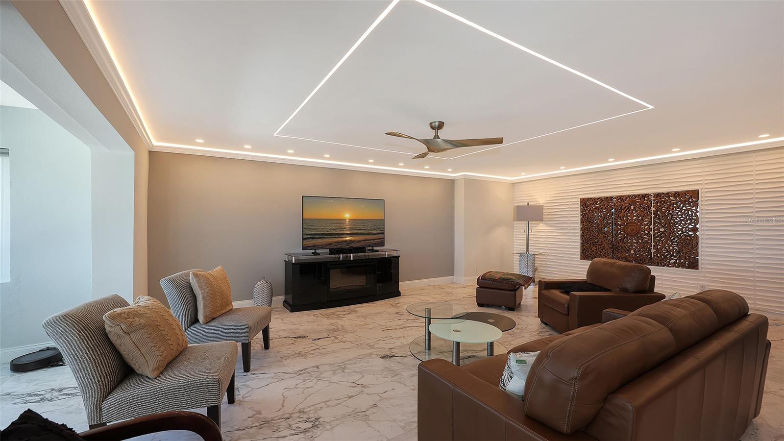 1750 Benjamin Franklin Dr #9F, Sarasota, FL 34236 — photo 14 of 60