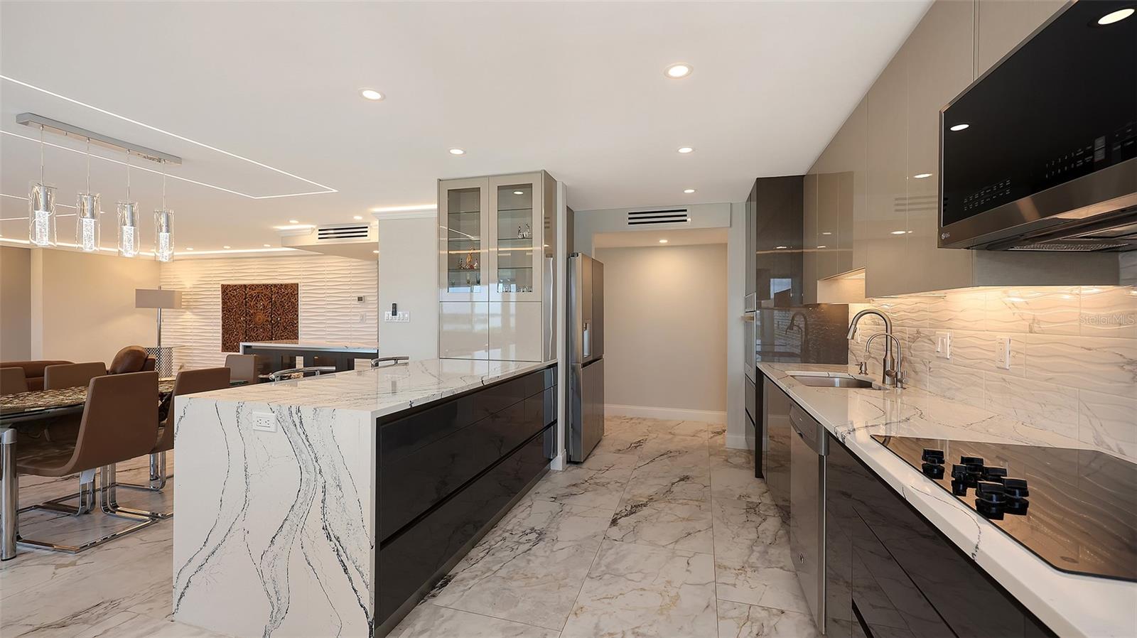 1750 Benjamin Franklin Dr #9F, Sarasota, FL 34236 — photo 21 of 60