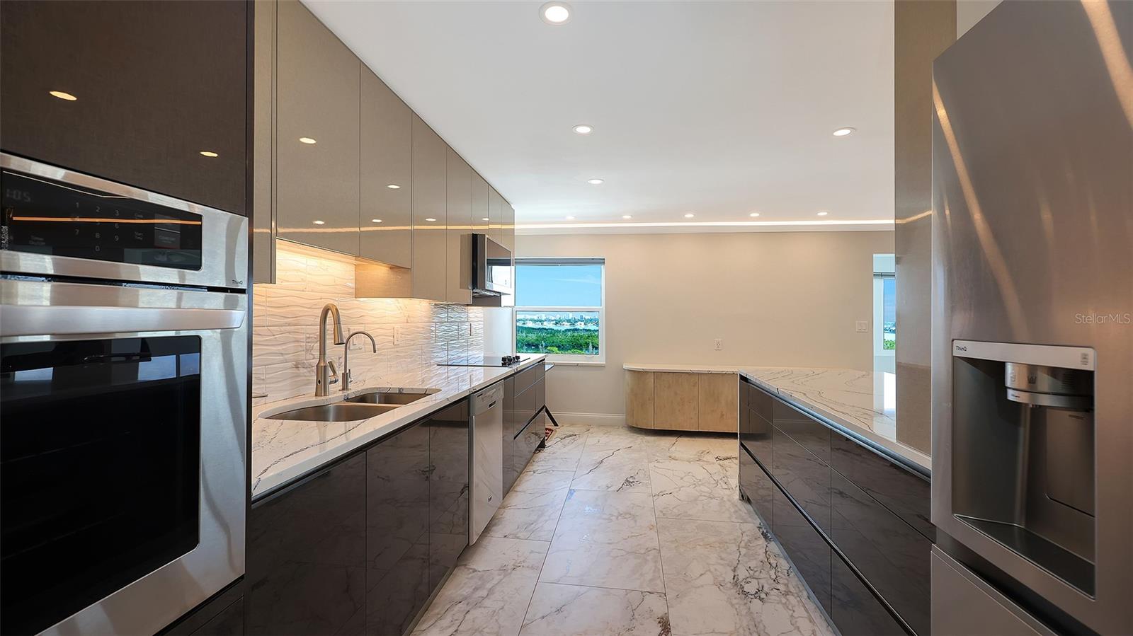 1750 Benjamin Franklin Dr #9F, Sarasota, FL 34236 — photo 22 of 60