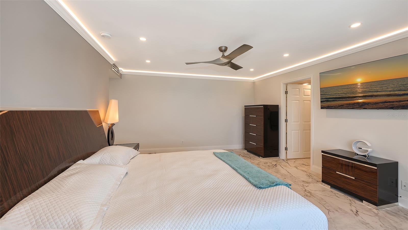 1750 Benjamin Franklin Dr #9F, Sarasota, FL 34236 — photo 27 of 60