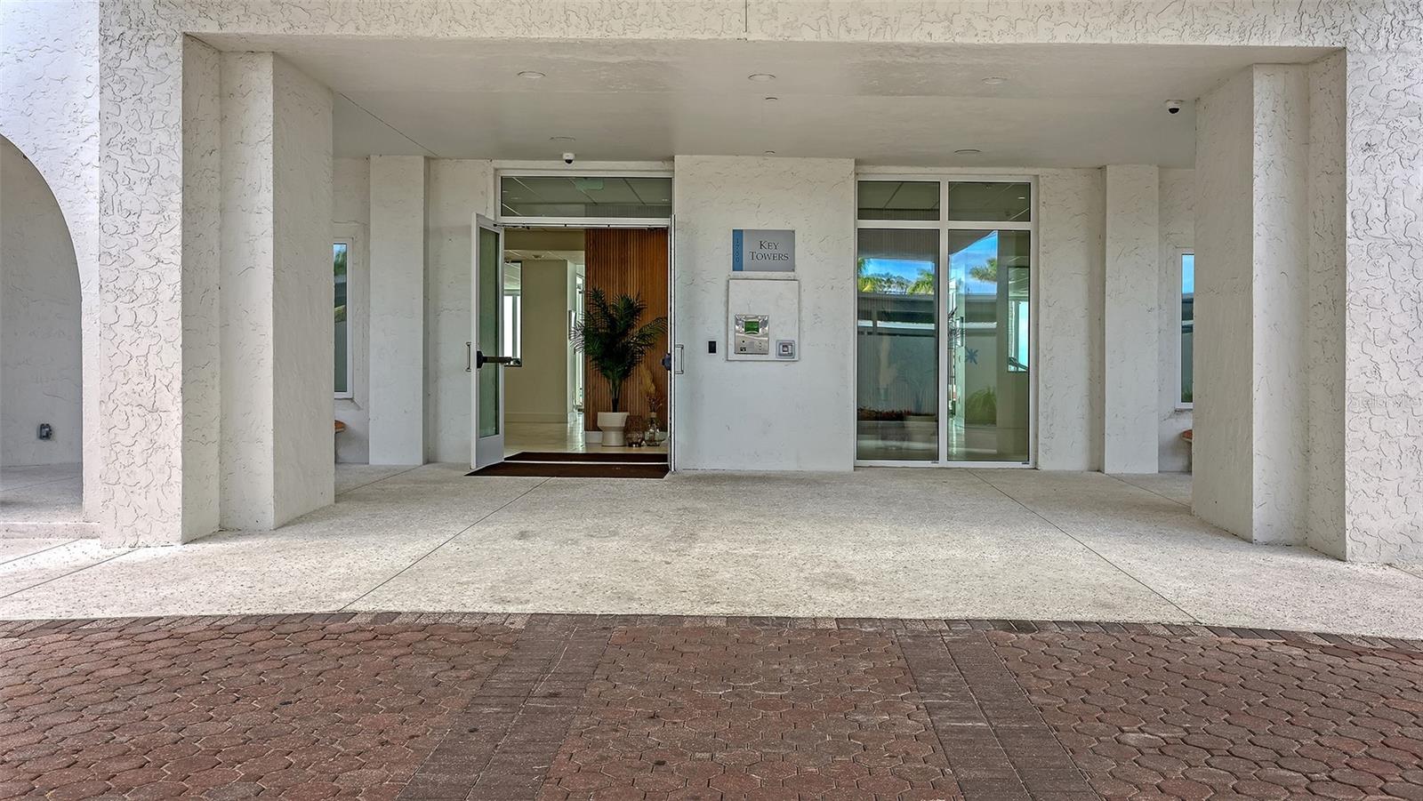 1750 Benjamin Franklin Dr #9F, Sarasota, FL 34236 — photo 7 of 60