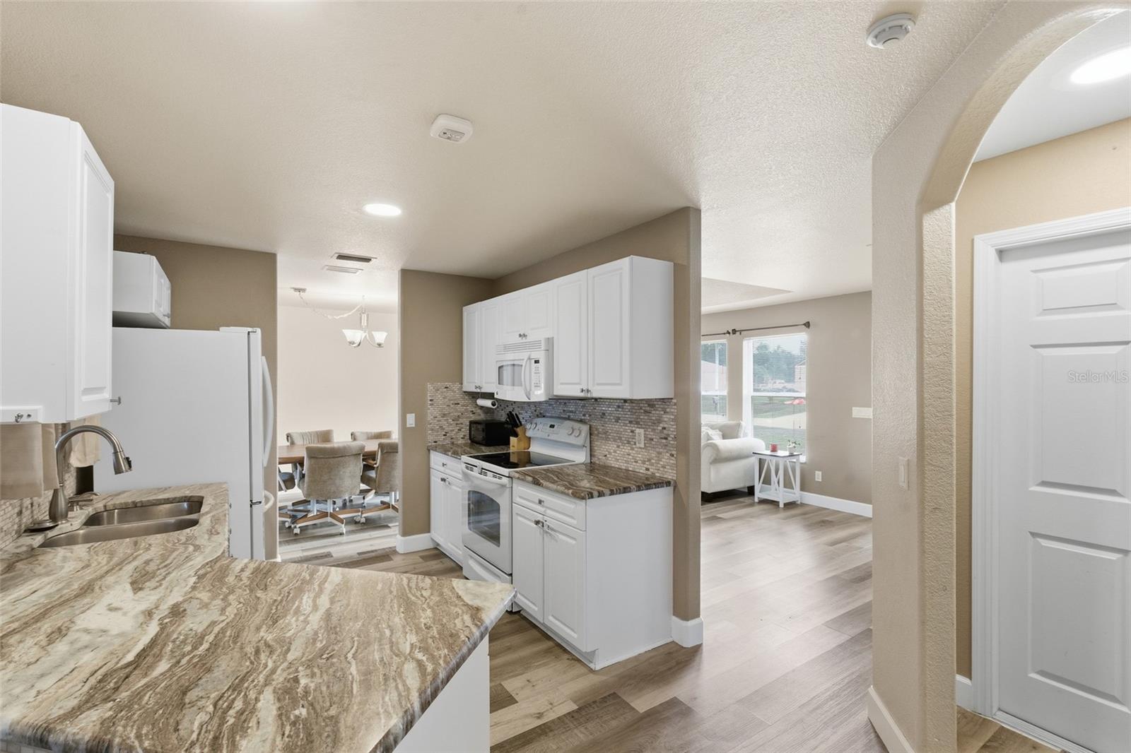 4409 Kenoska St, North Port, FL 34288 — photo 10 of 62