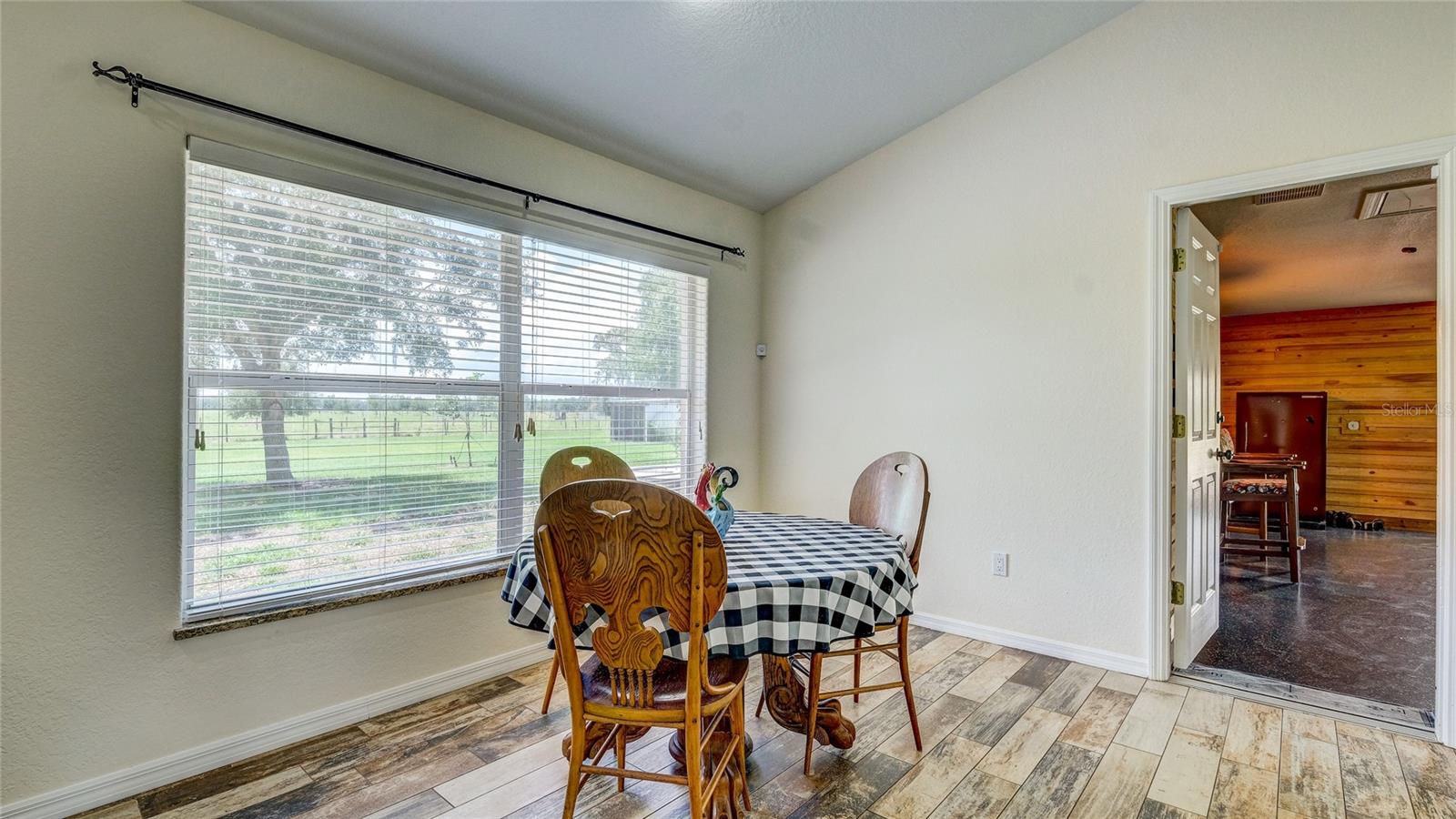 560 Oakford Rd, Sarasota, FL 34240 — photo 25 of 50