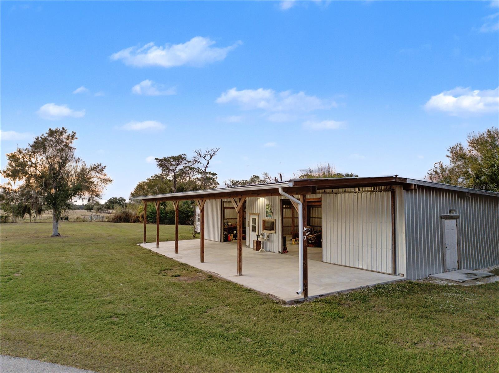 560 Oakford Rd, Sarasota, FL 34240 — photo 43 of 50