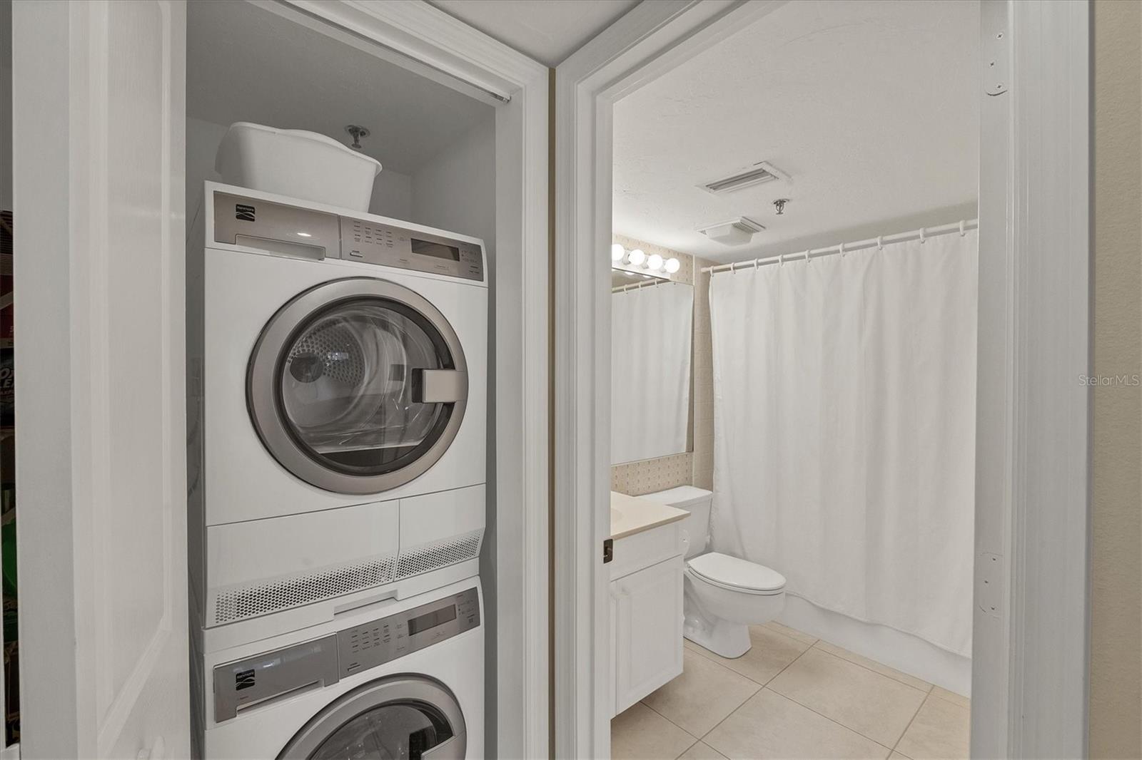 Washer & Dryer
