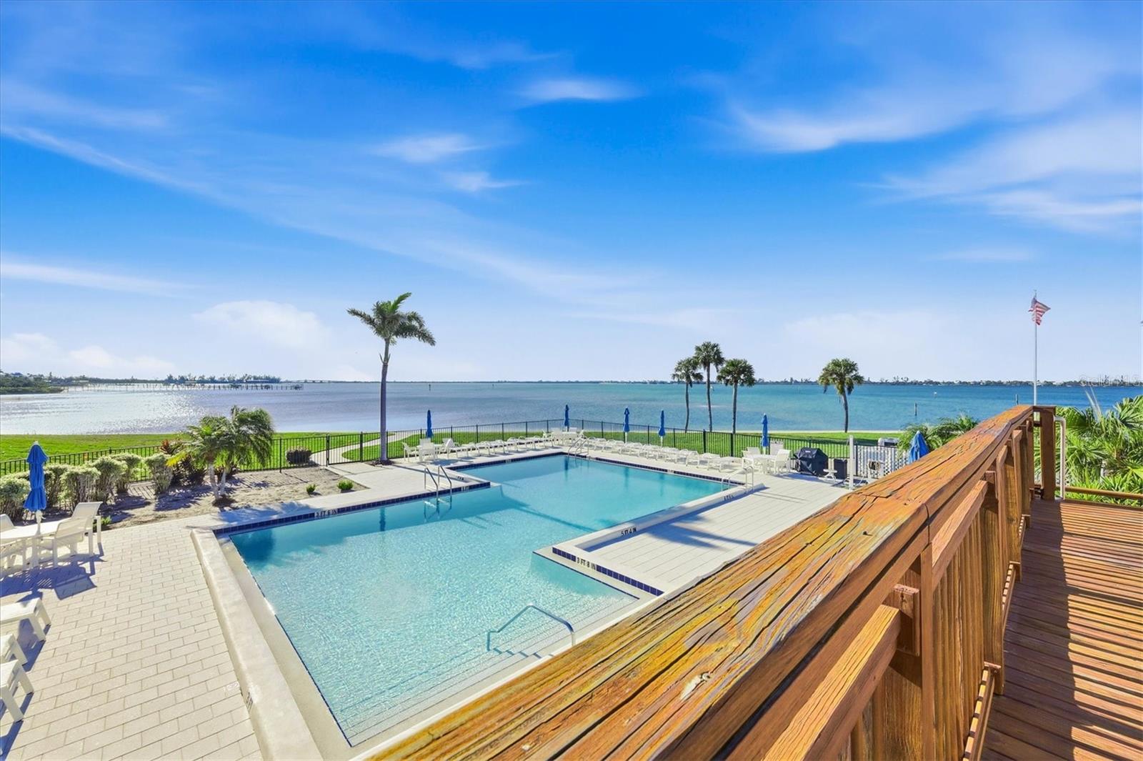 Sit on the deck upstairs and watch the boats & dolphins cruise by