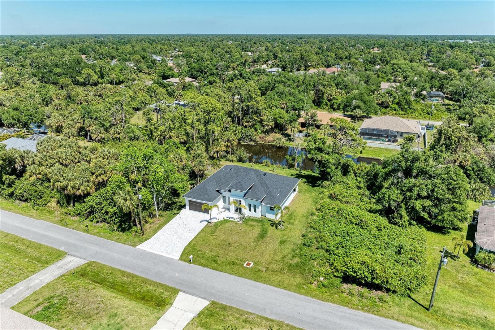 3260 Abbotsford St, North Port, FL 34287 — photo 4 of 66