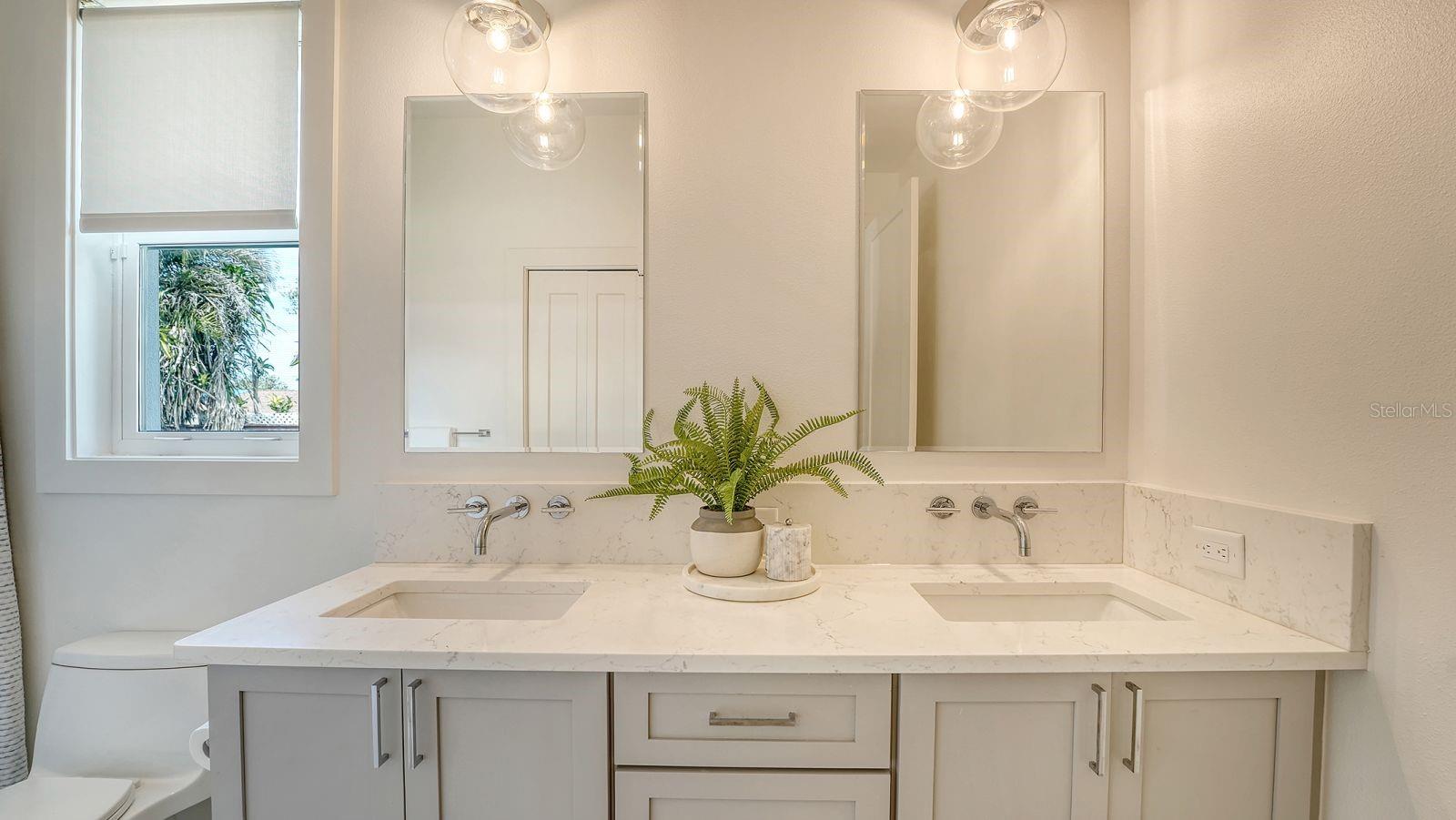 6136 Hollywood Blvd, Sarasota, FL 34231 — photo 19 of 35