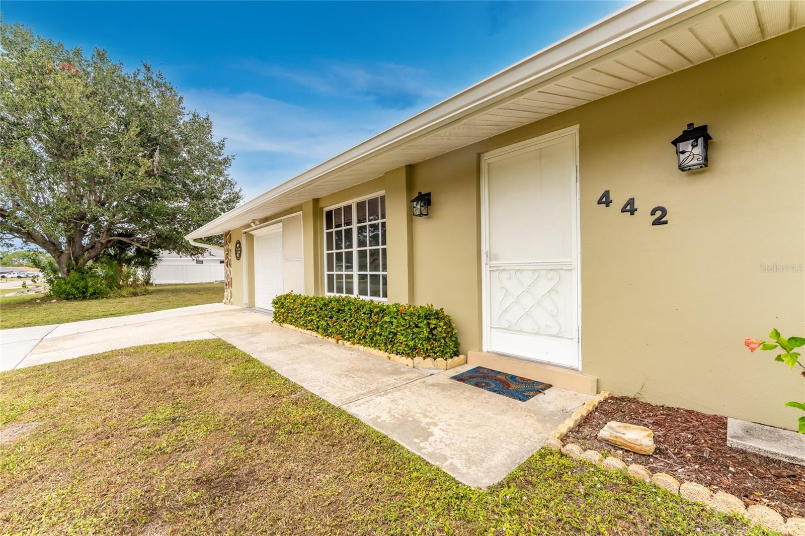 442 Kostner St, Port Charlotte, FL 33954 — photo 4 of 69