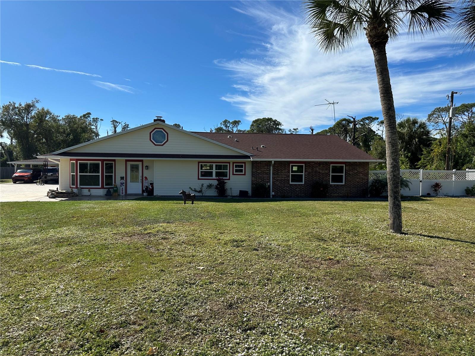 1181 Larchmont Dr