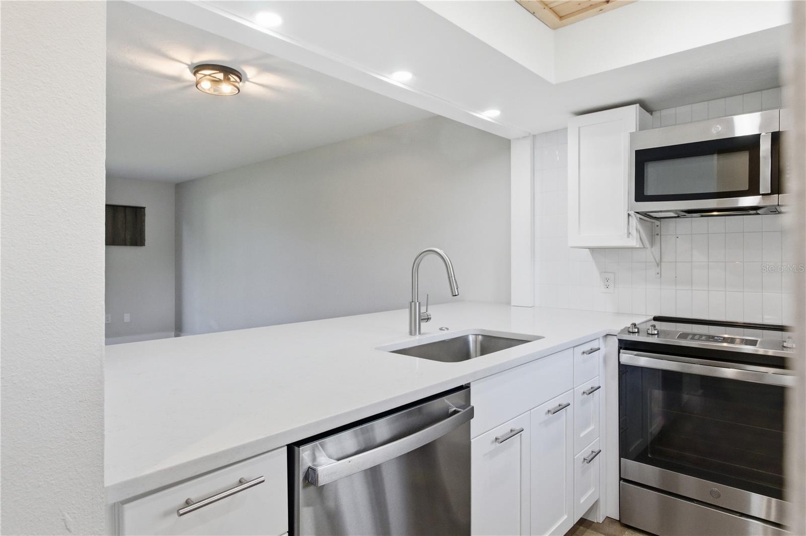 3500 Beneva Rd #307, Sarasota, FL 34232 — photo 5 of 21