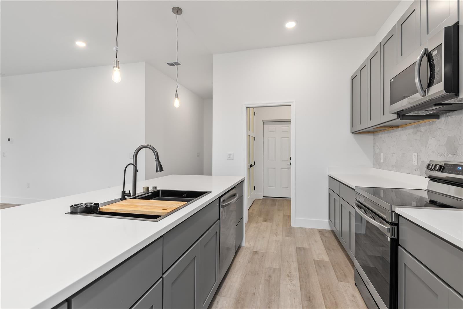 13514 Keystone Blvd, Port Charlotte, FL 33981 — photo 13 of 42