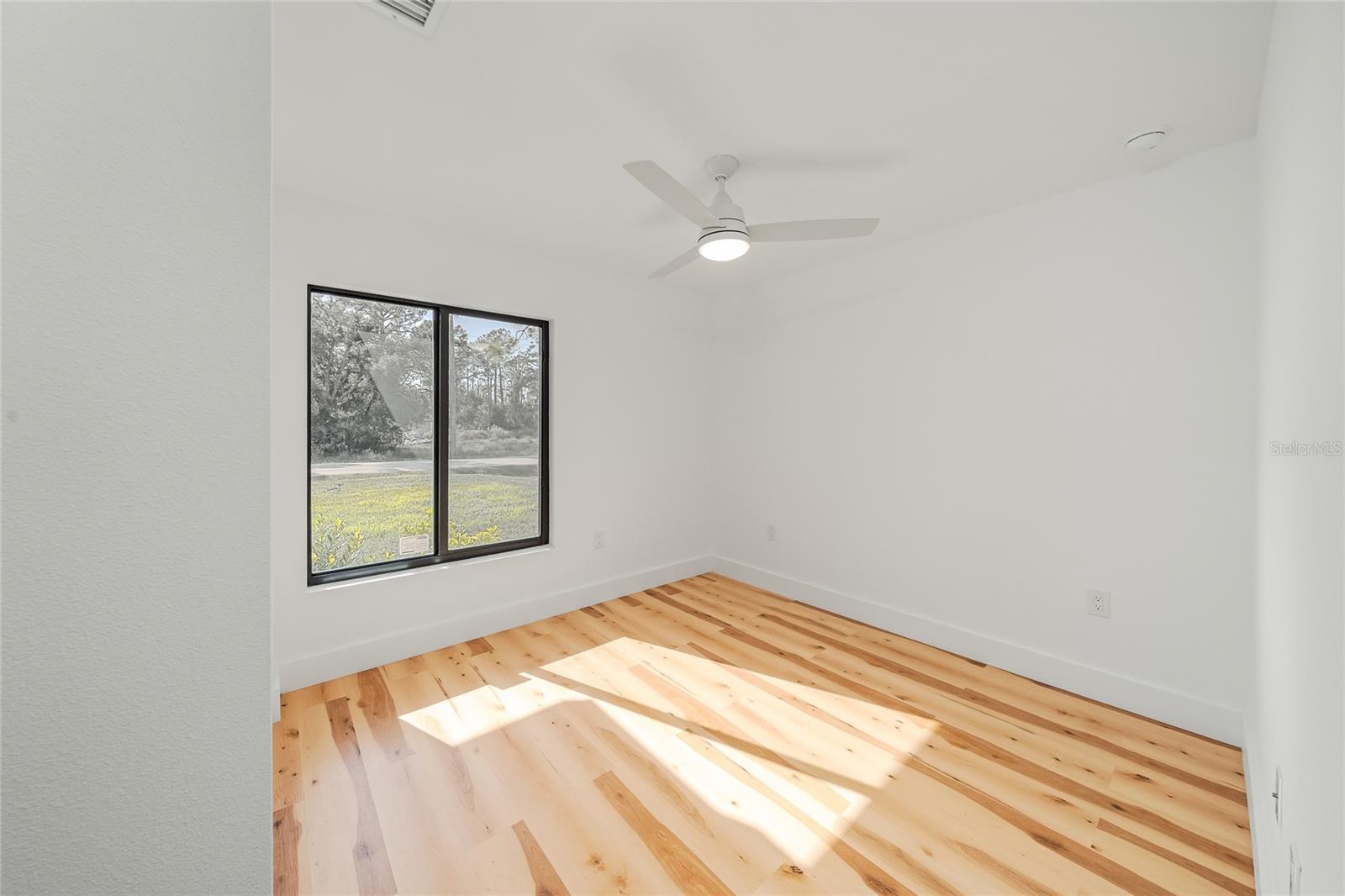 15460 Chamberlain Blvd, Port Charlotte, FL 33953 — photo 11 of 24