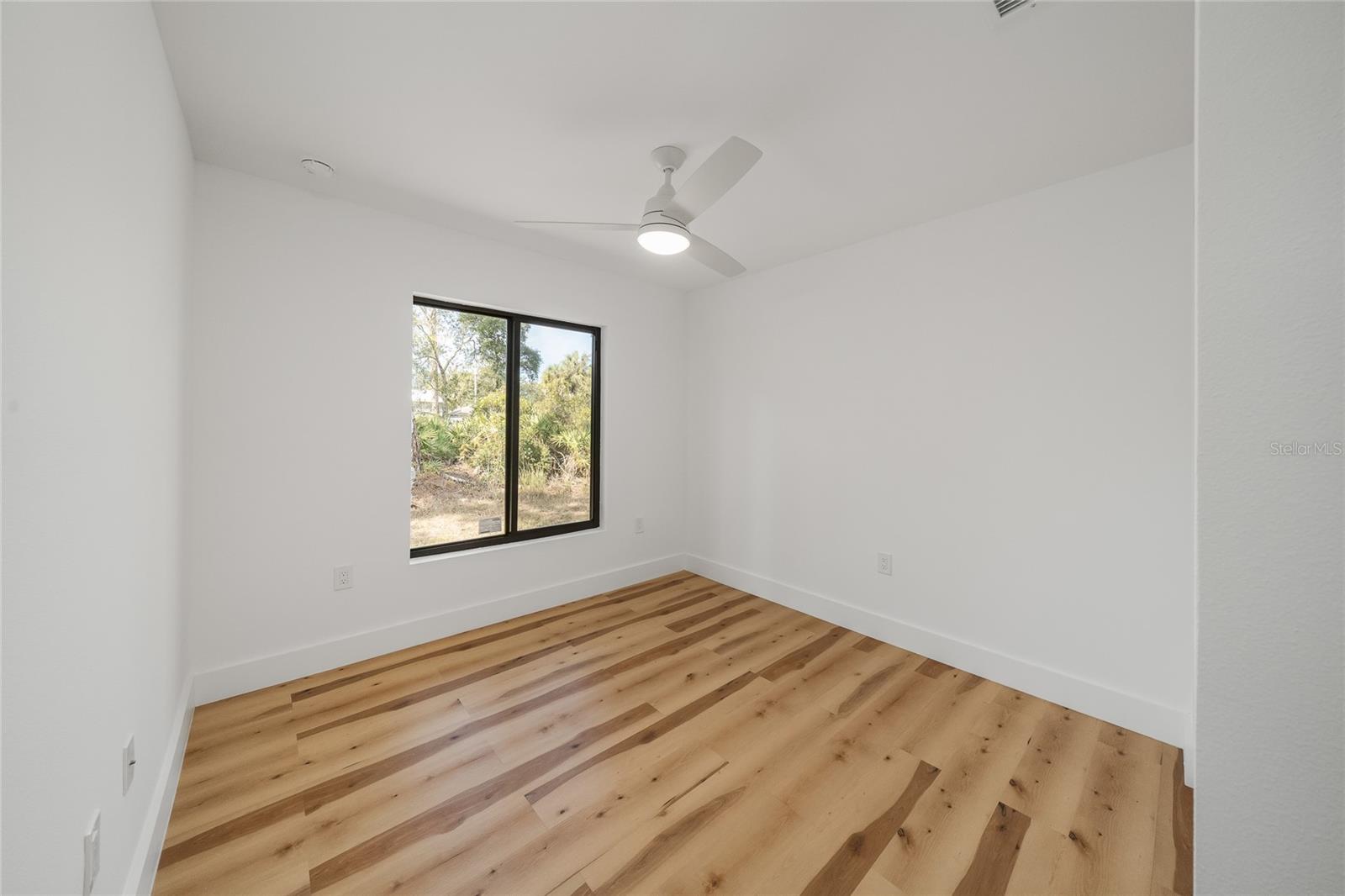 15460 Chamberlain Blvd, Port Charlotte, FL 33953 — photo 13 of 24