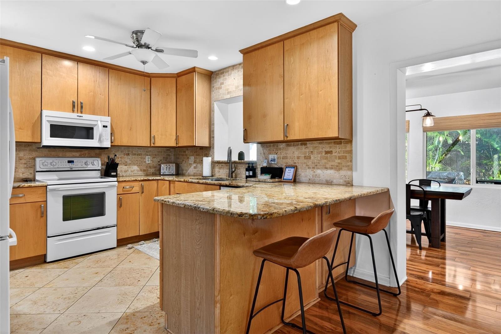 6215 Rodgers Ave, Sarasota, FL 34231 — photo 14 of 64