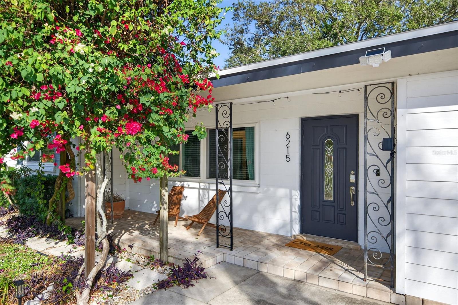 6215 Rodgers Ave, Sarasota, FL 34231 — photo 4 of 64