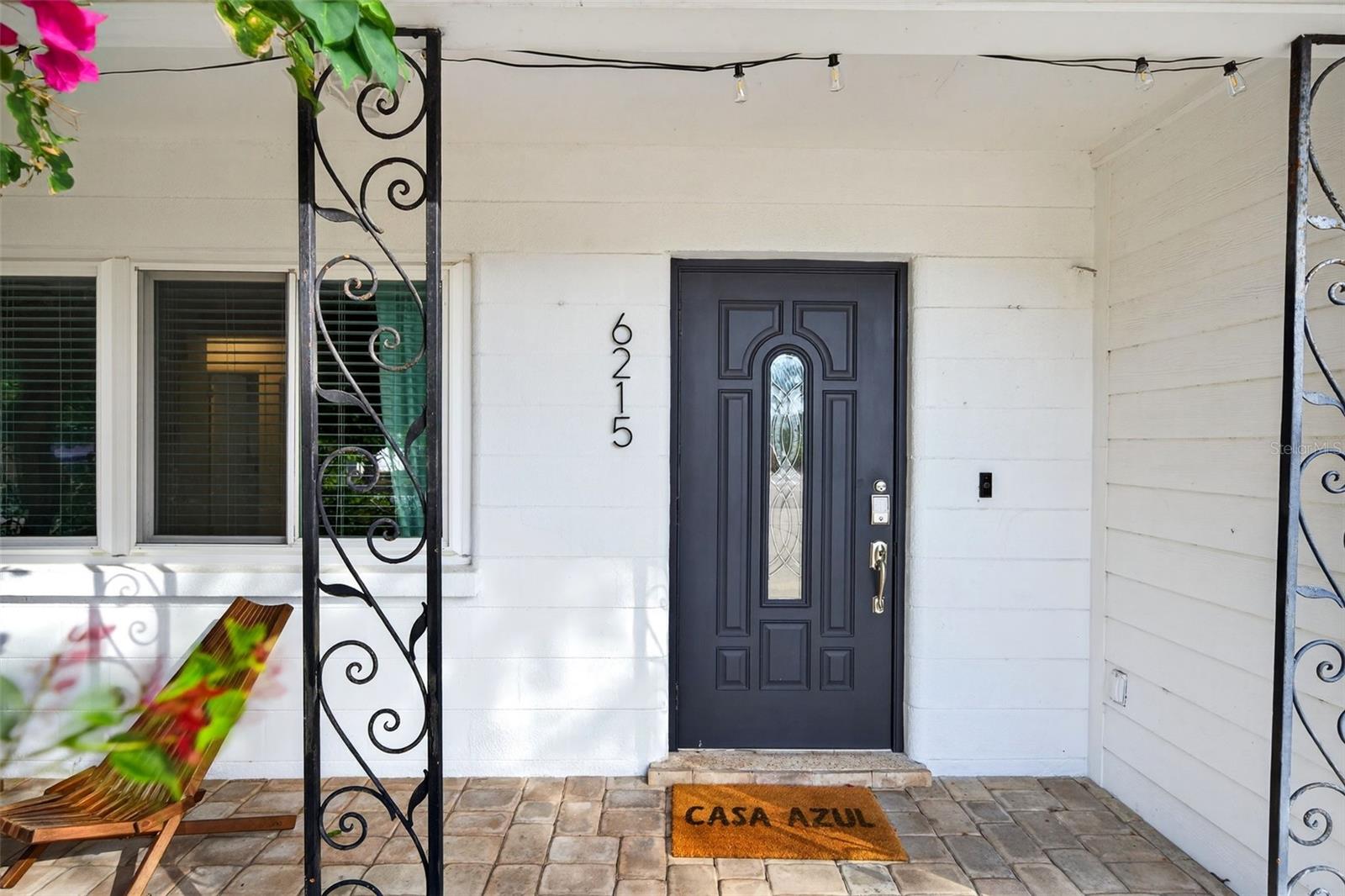 6215 Rodgers Ave, Sarasota, FL 34231 — photo 5 of 64