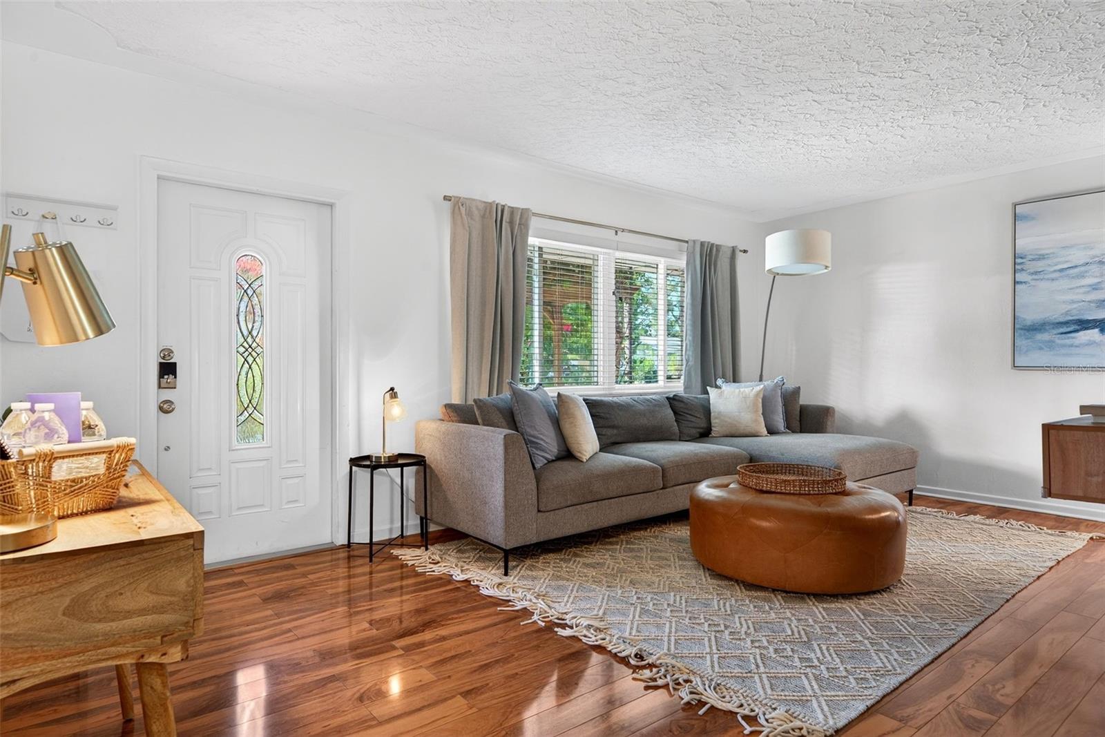 6215 Rodgers Ave, Sarasota, FL 34231 — photo 8 of 64