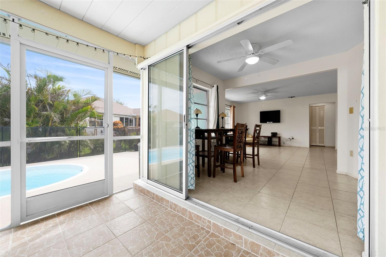 Outdoor screened in lanai