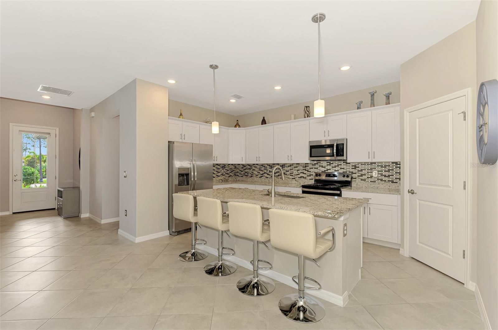 A kitchen any gourmet chef would enjoy.