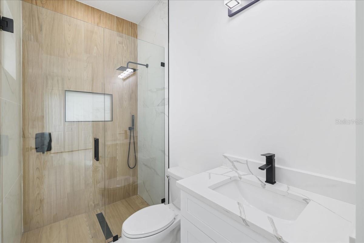 BATHROOM #3- PHOTO OF A COMPLETED MODEL