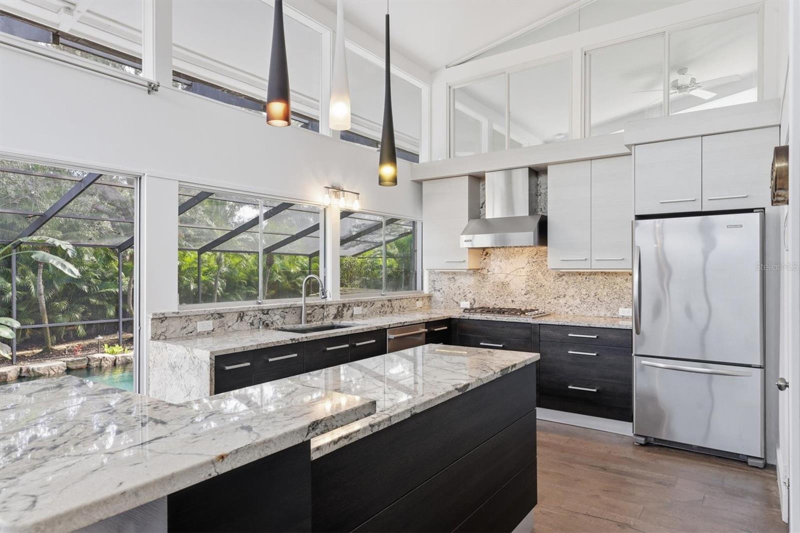 425 Partridge Cir, Sarasota, FL 34236 — photo 13 of 75