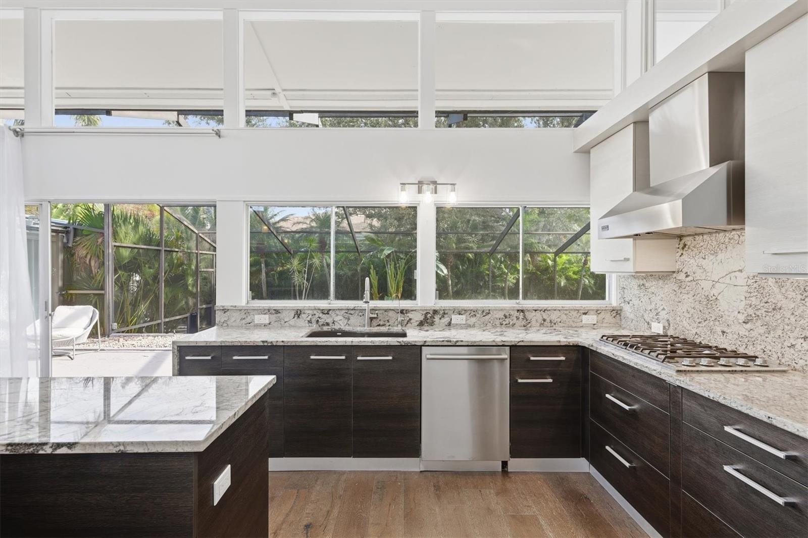 425 Partridge Cir, Sarasota, FL 34236 — photo 14 of 75