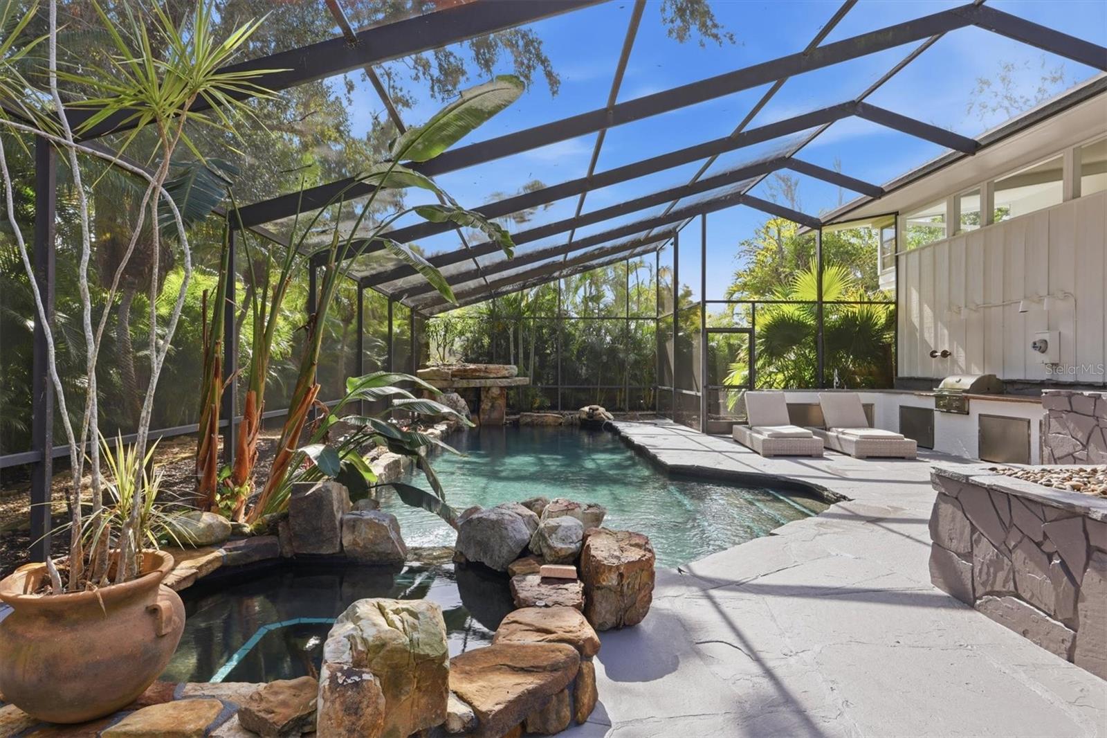 425 Partridge Cir, Sarasota, FL 34236 — photo 39 of 75