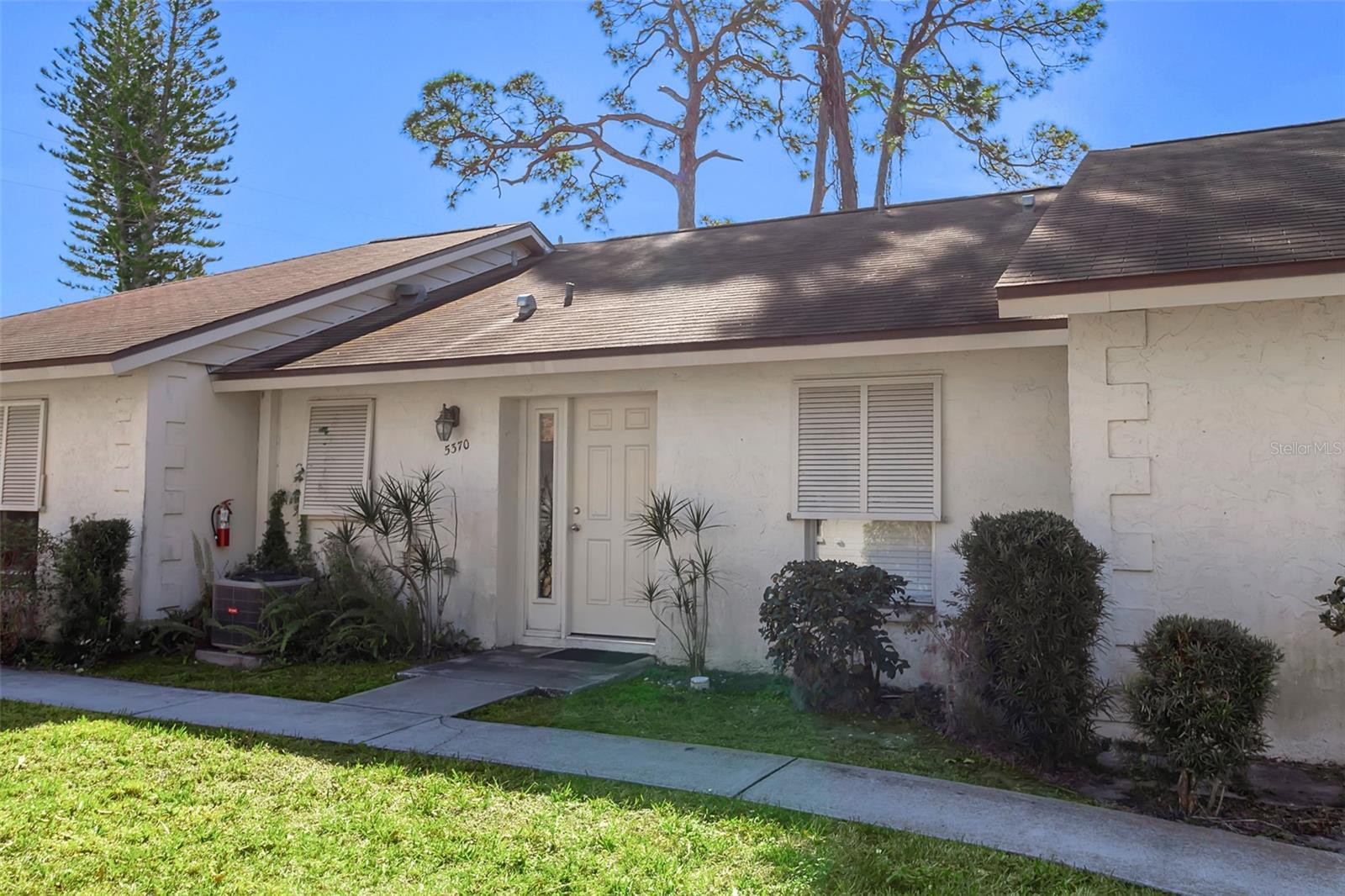 5370 Royal Palm Ave #5370, Sarasota, FL 34234 — photo 3 of 36