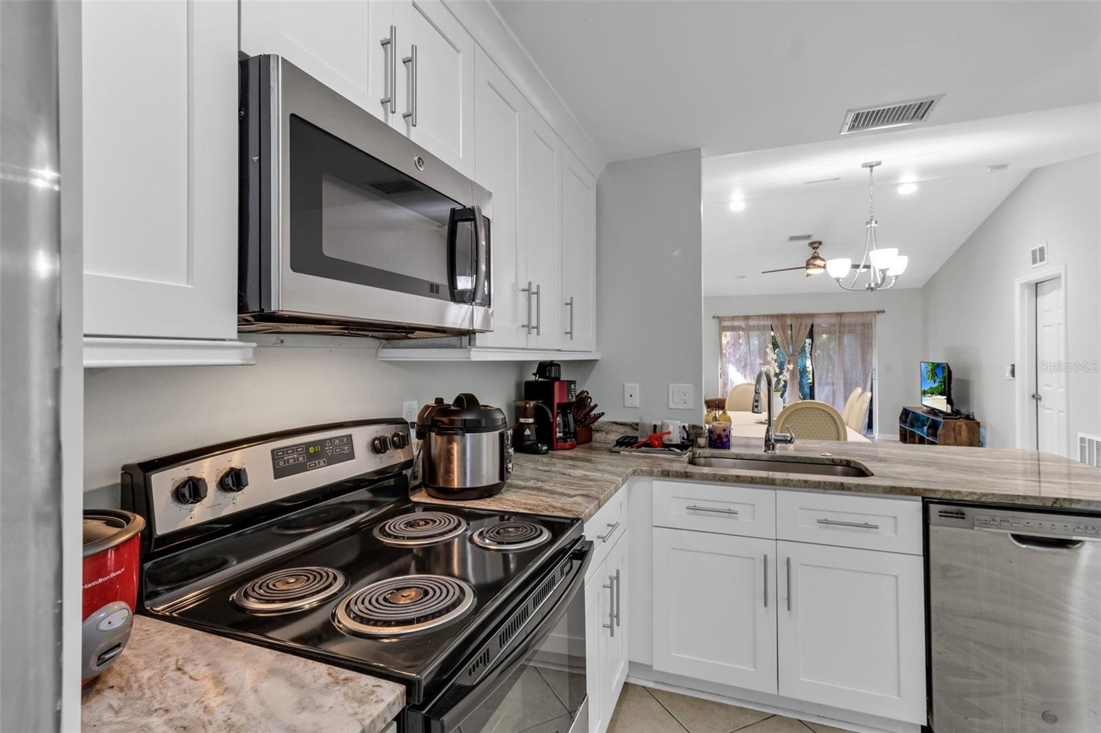 5370 Royal Palm Ave #5370, Sarasota, FL 34234 — photo 10 of 36